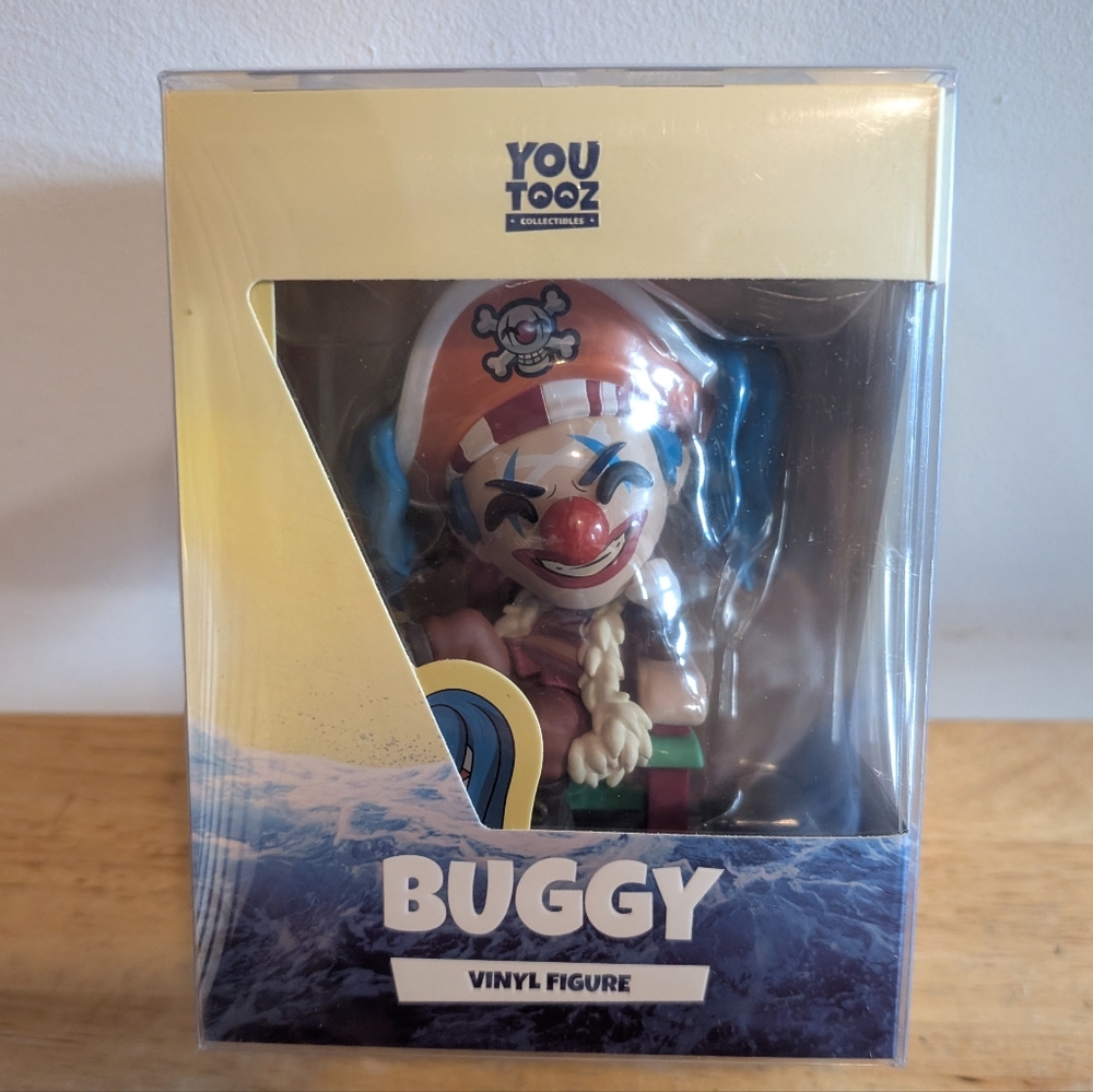 Buggy Vinyl Figure - Red and Blue From Pne Piece